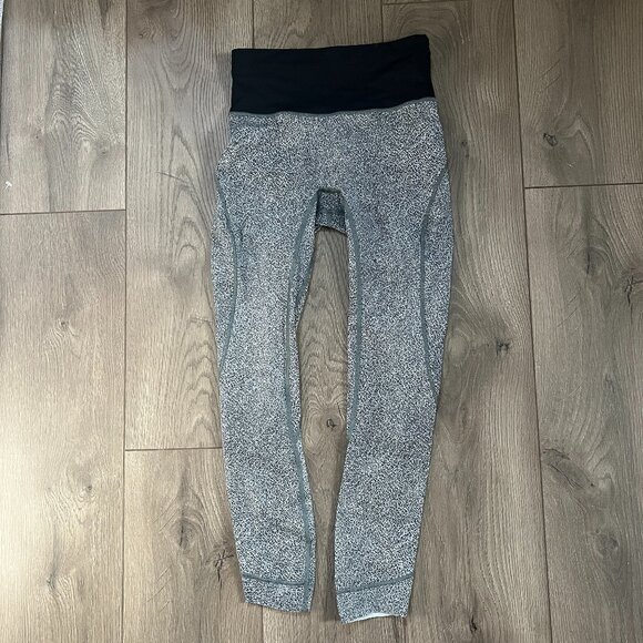 Lululemon Run The Day 7/8 Tights in Fractal Dark Starlight Black Size 4 - Picture 1 of 6